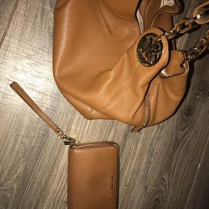 Purse and wallet/wristlet
